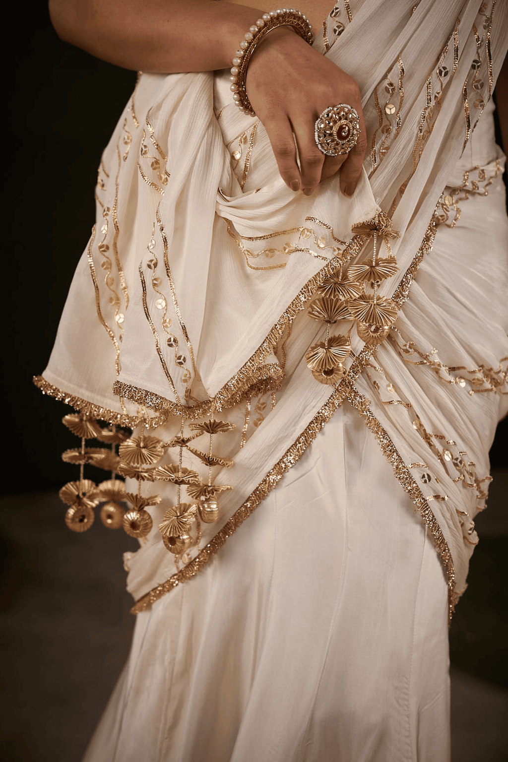 Madiha - Fishcut Saree(pre-stitched)